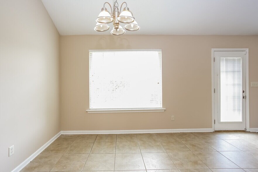 Building Photo - 6257 Saddletrail Dr