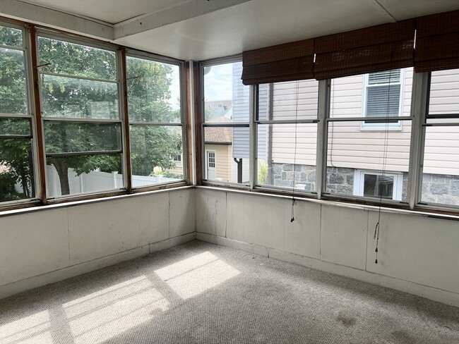 Building Photo - 373 Winthrop St