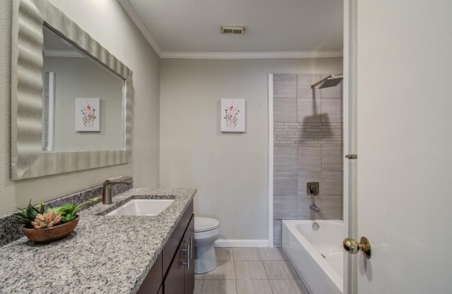 Building Photo - 12625 Memorial Dr