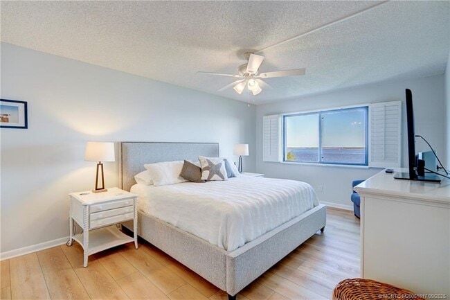 Building Photo - 10 NE Plantation Rd