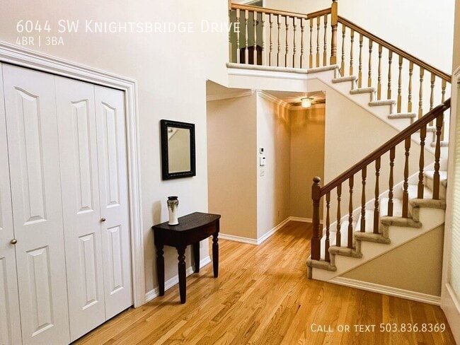 Building Photo - 6044 SW Knightsbridge Dr