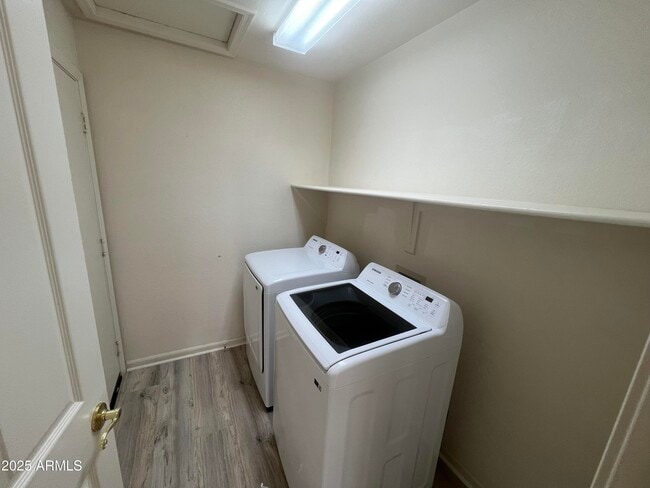 Building Photo - 2015 N 123rd Dr