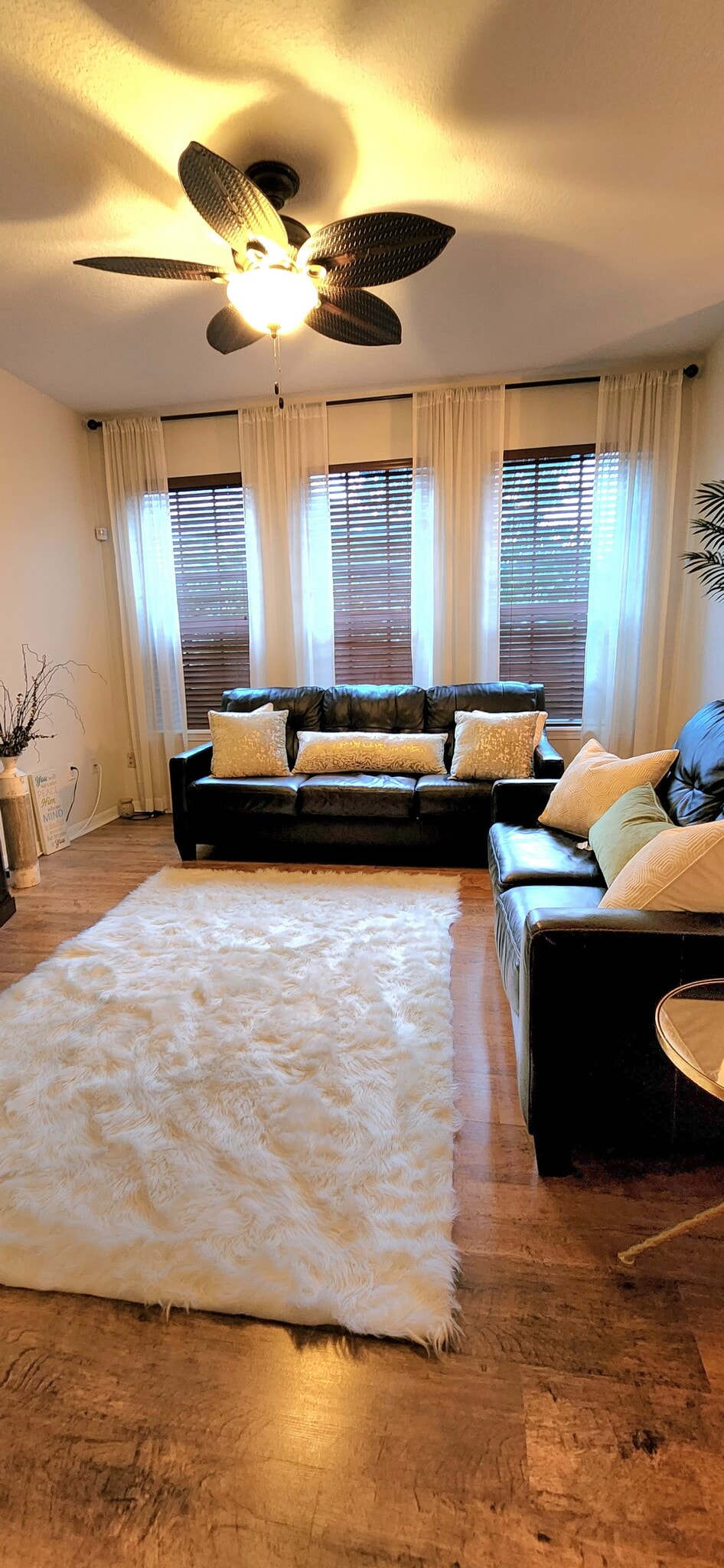 Building Photo - 27604 Pleasure Ride Loop