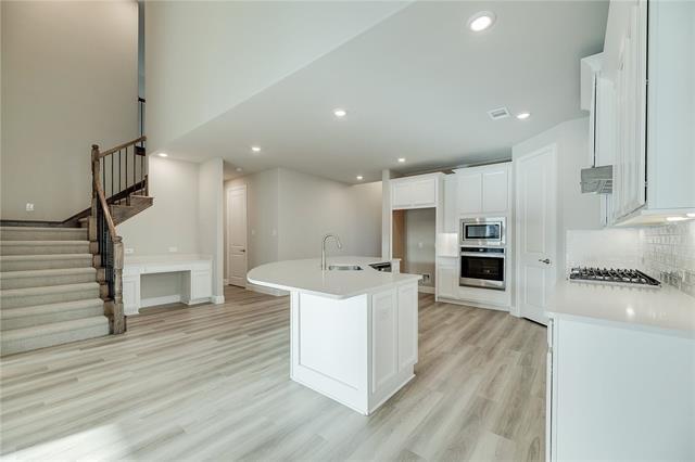 Building Photo - 2121 Sumard Dr