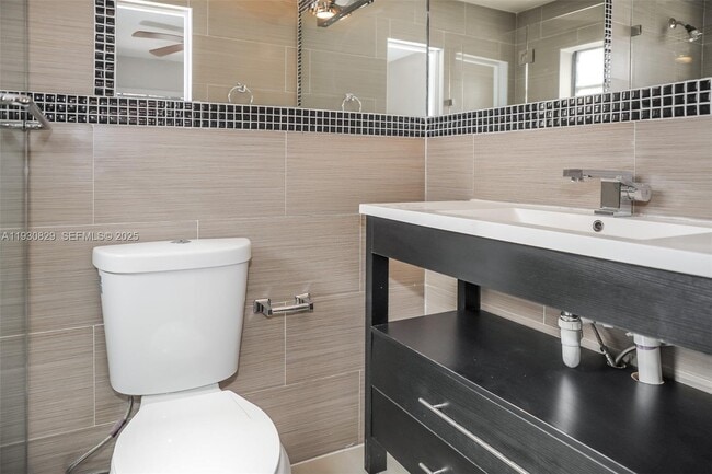 Building Photo - 8806 NW 114th Terrace