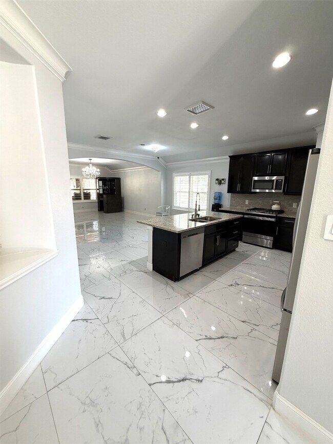 Building Photo - 1610 City Nights Wy