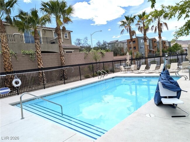 Building Photo - 6114 Scarlet Leaf St