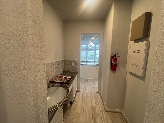 Building Photo - 1153 Leadtree Loop