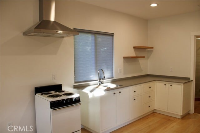 Building Photo - 921 N Berkeley Ave