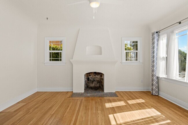 Building Photo - Move In Special!!  Elevated Golden Hill 2BR with Southwesterly Views with A/C & Detached Garage