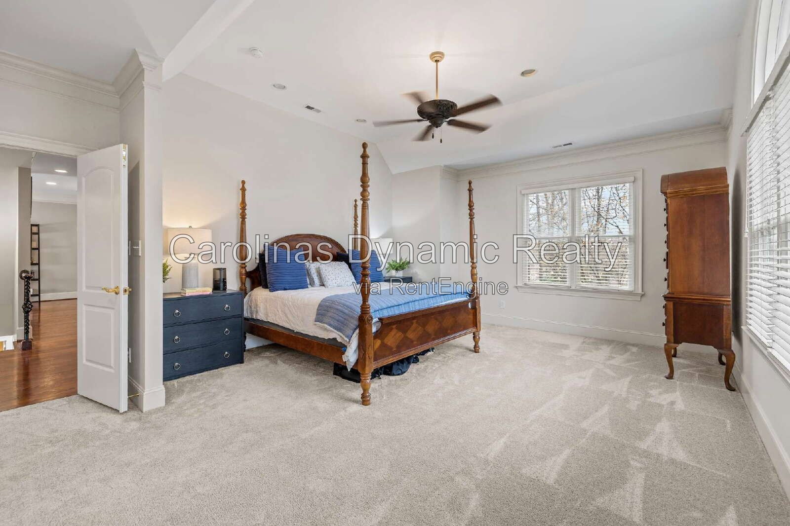 Building Photo - 1009 Honors Ct