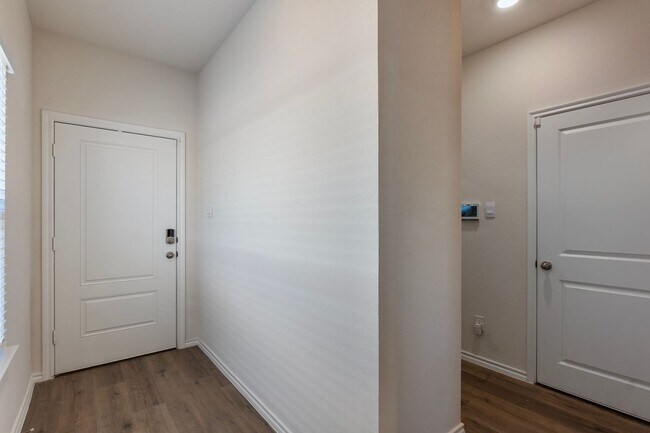 Building Photo - 2008 Bailer Wy