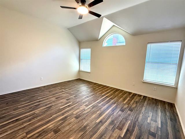 Building Photo - 9200 Clearview Dr