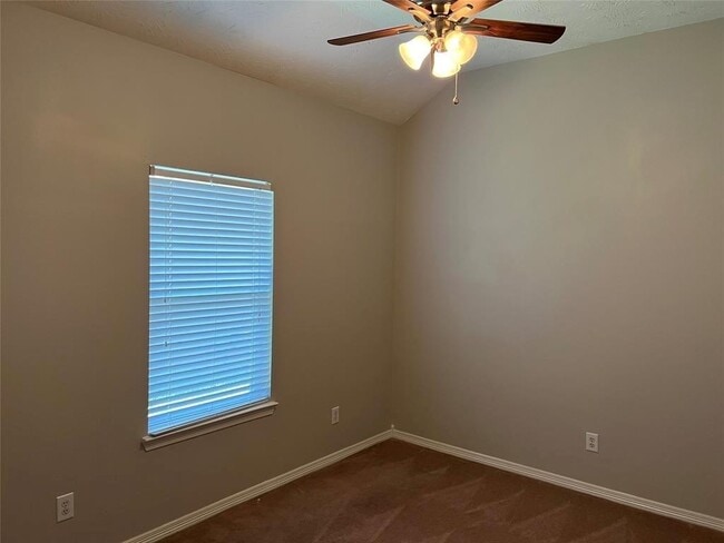 Building Photo - 38210 E Sulphur Creek Dr