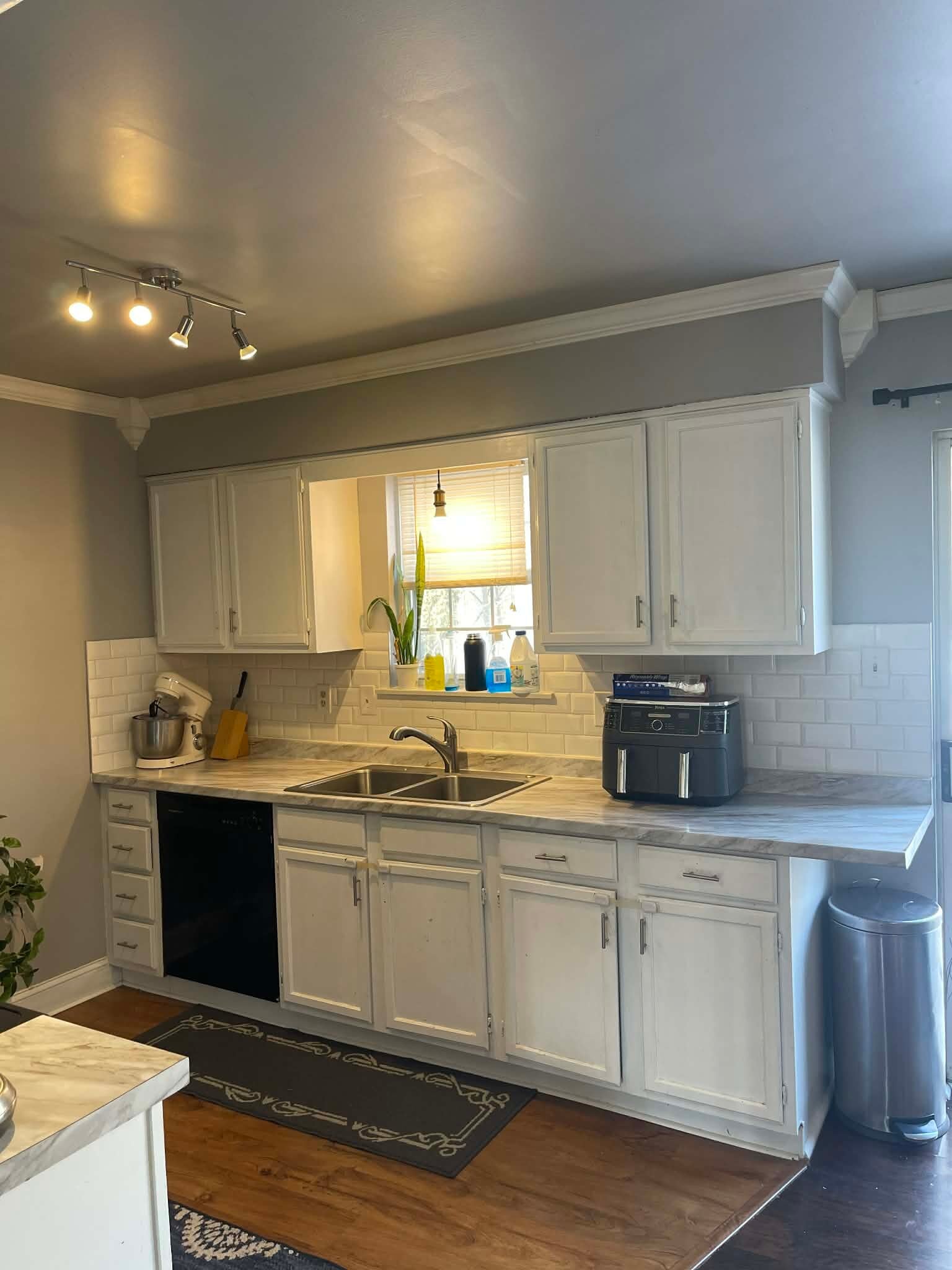 Building Photo - 620 Candlestick Ln