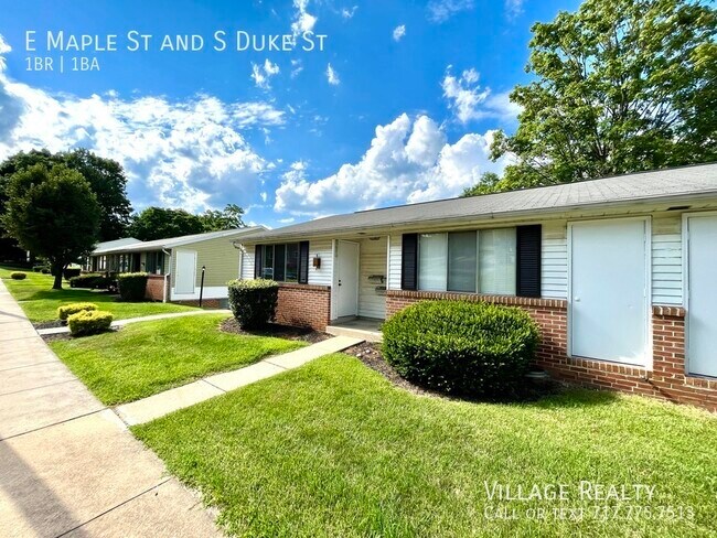 Building Photo - 501 E Maple St