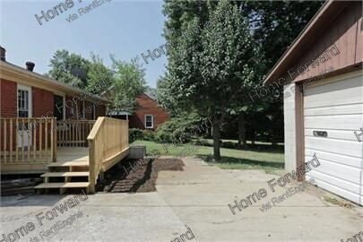 Building Photo - 353 Boiling Springs Dr