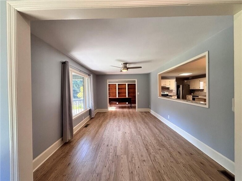 Building Photo - 462 Gibson Trail