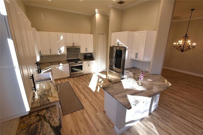 Building Photo - 10086 Noceto Way
