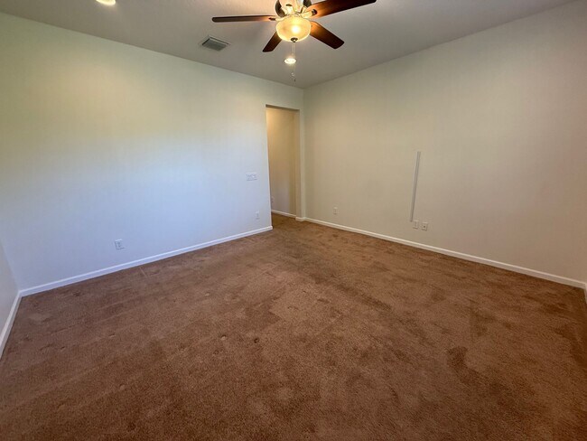 Building Photo - 4/3.5 Home in Gated Community