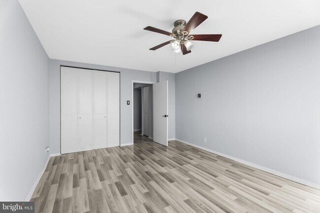 Building Photo - 301 N Beauregard St