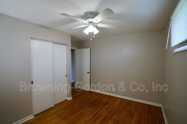 Building Photo - 2101 Eastwood Ave