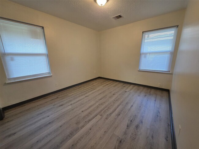 Building Photo - 4042 Omeara Dr