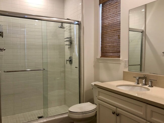 Building Photo - Luxurious and Light & Bright Unfurnished 2 Bedroom Home With Many Amenities