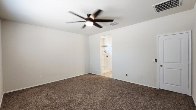 Building Photo - 3 bed in Casa Grande!