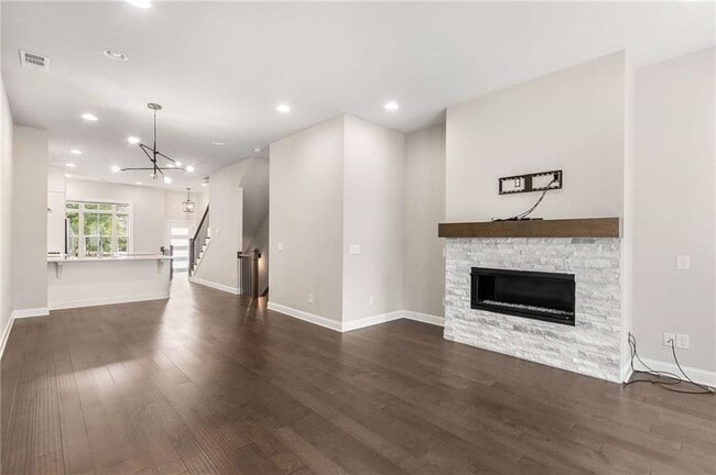 Building Photo - 4312 Parkside Pl