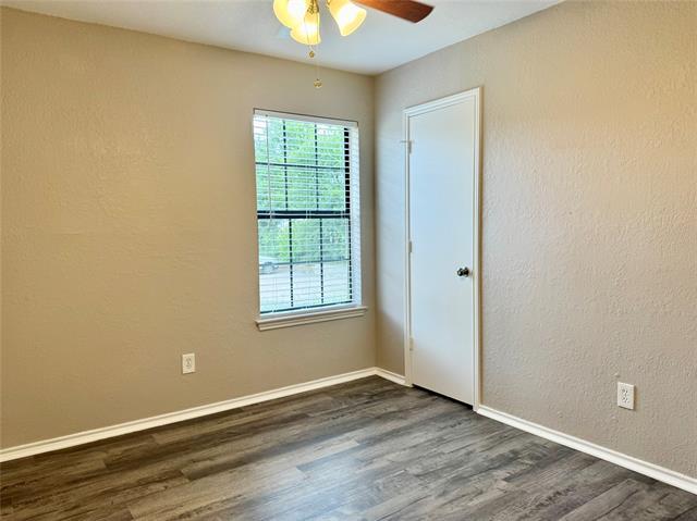 Building Photo - 301 Shady Grove Dr