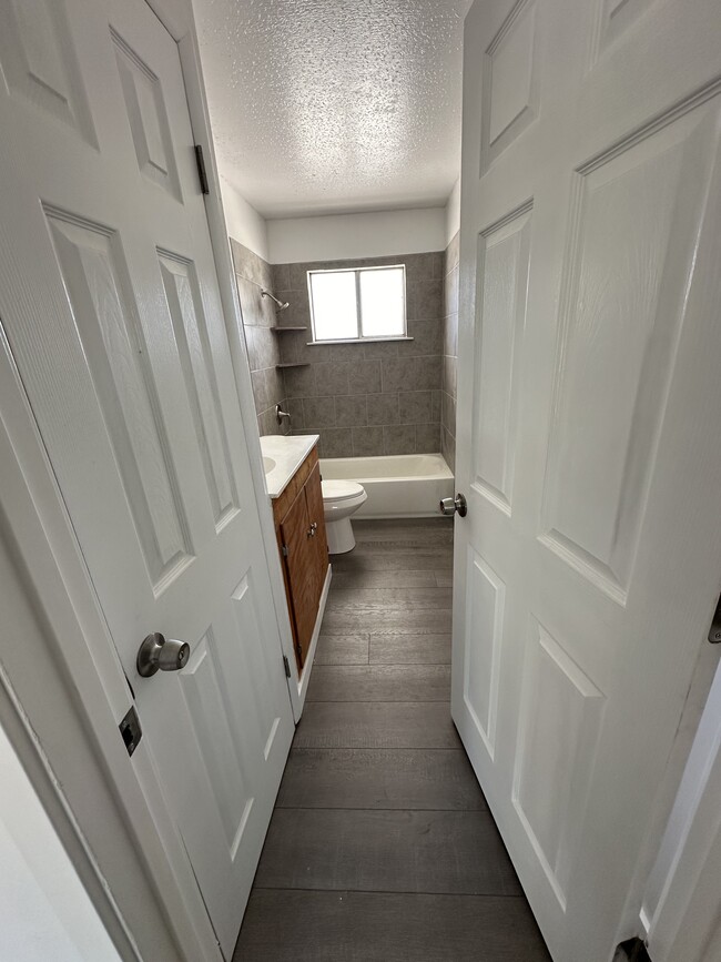 Building Photo - Harris Apartments