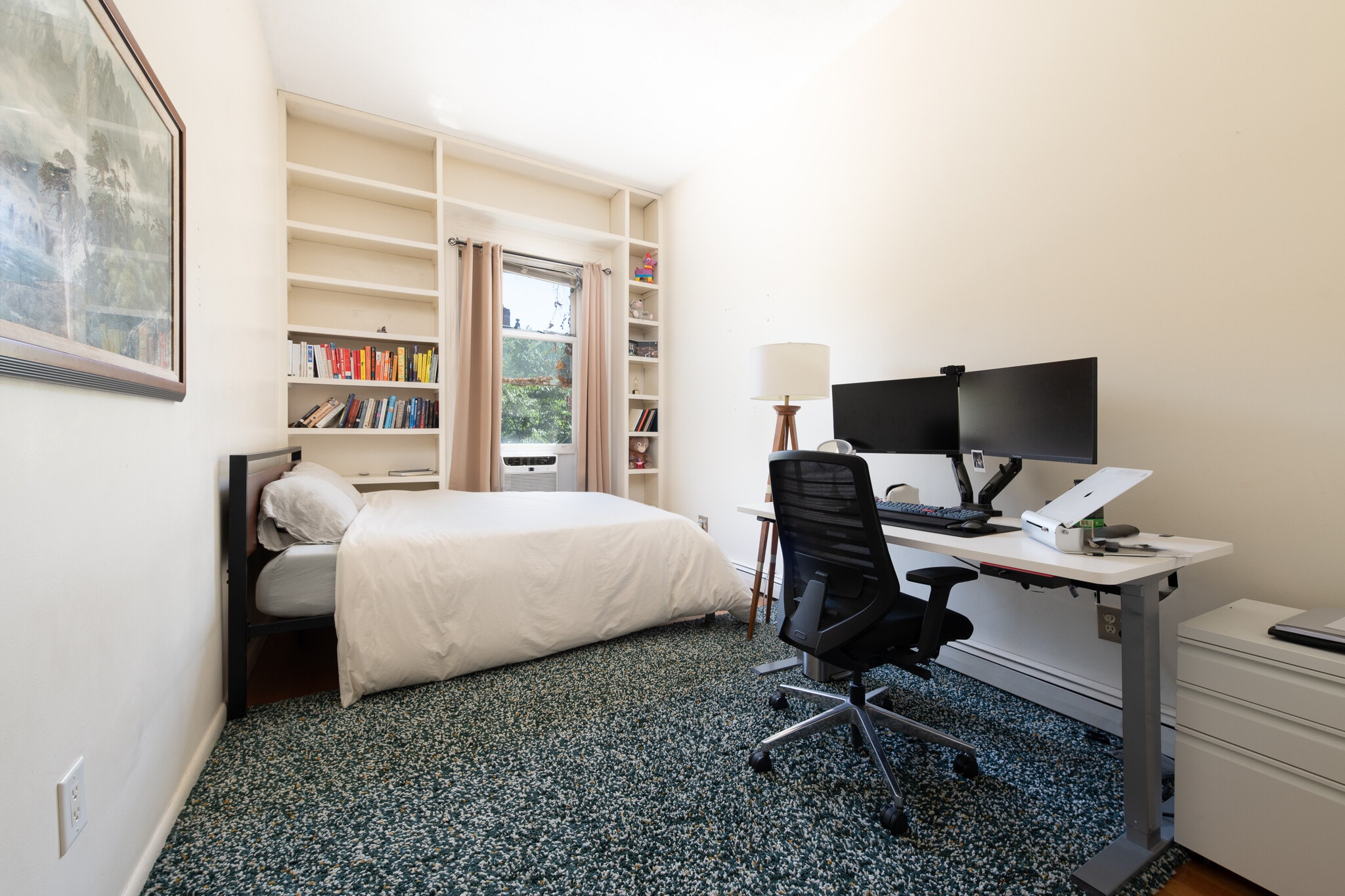 Building Photo - 60 Charlesgate W