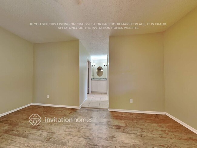 Building Photo - 419 Forest Oak Dr