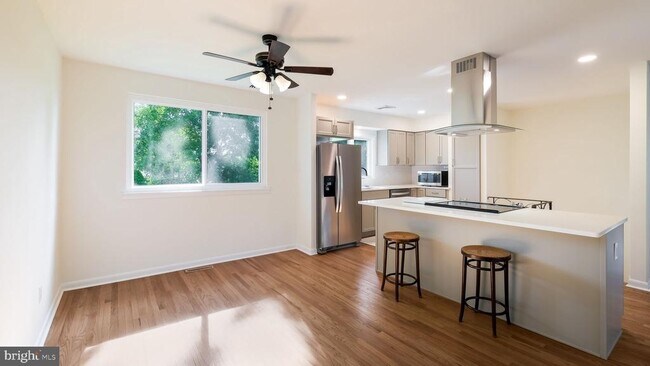 Building Photo - 338 Natale Ln