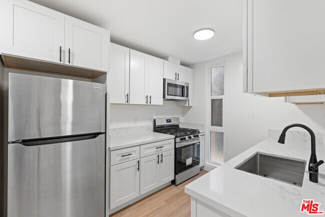 Building Photo - 1743 9th St