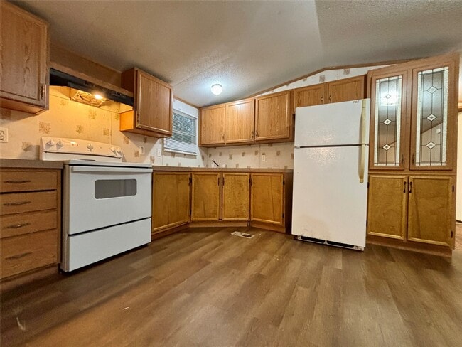 Building Photo - 13295 Pecan Tree Dr