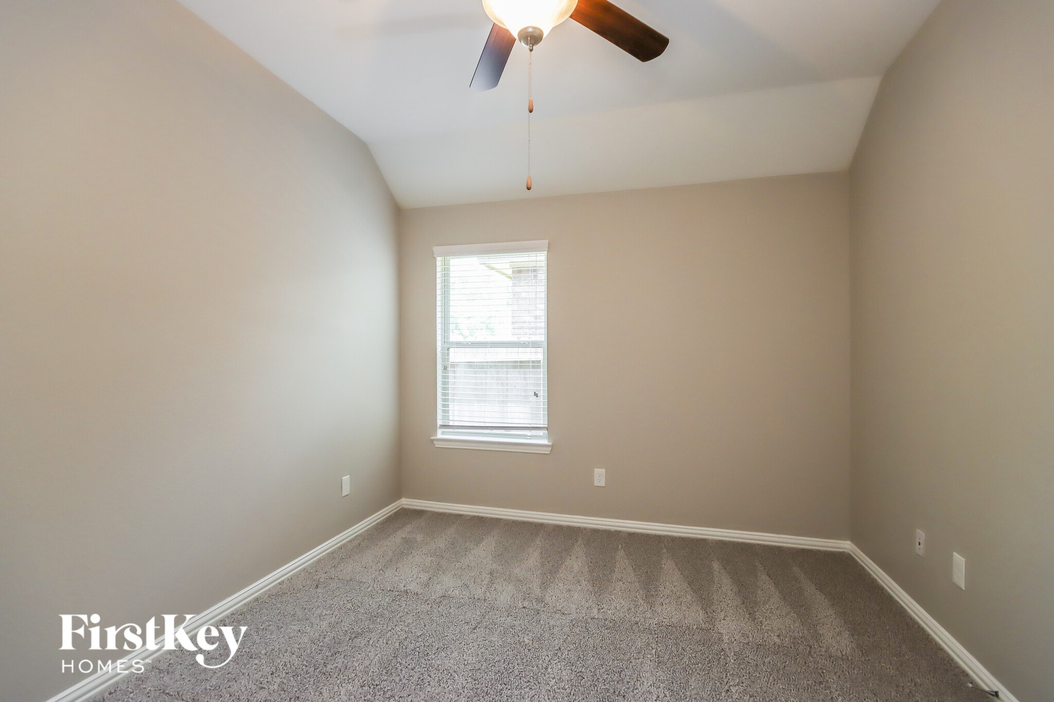 Building Photo - 3024 Golden Current Ln