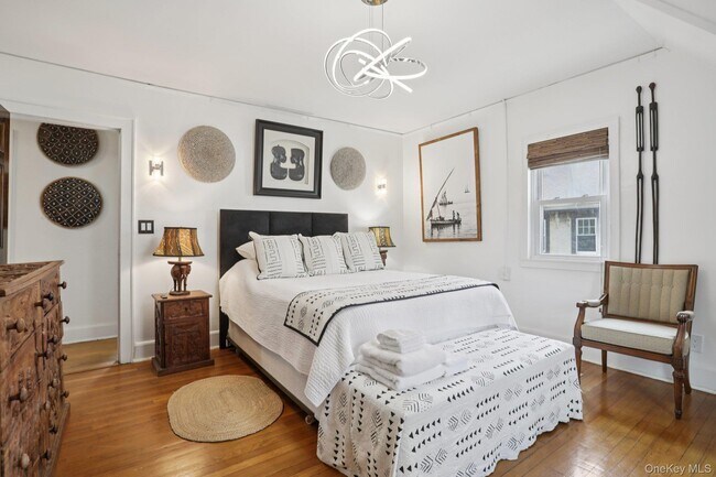 Building Photo - 375 Hawthorne Terrace