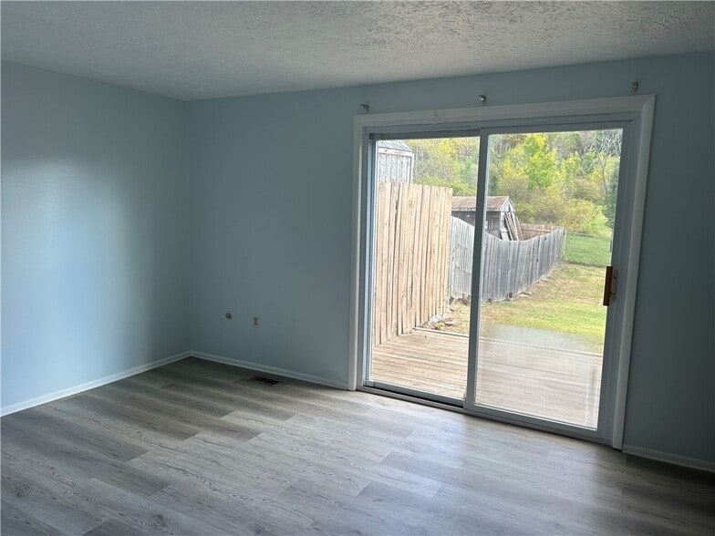 Building Photo - 3101 Camberly Dr