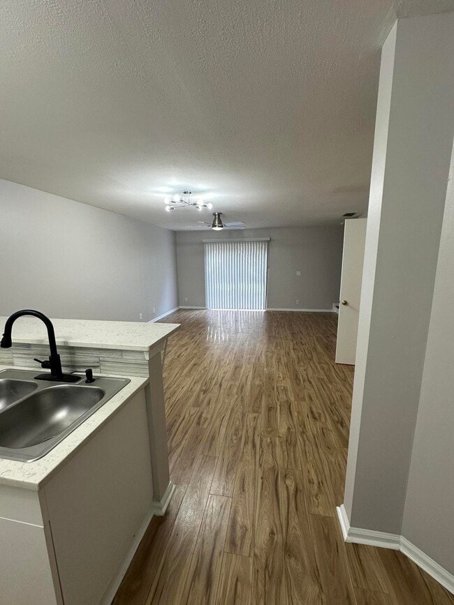 Building Photo - 6856 Mill Brook Pl