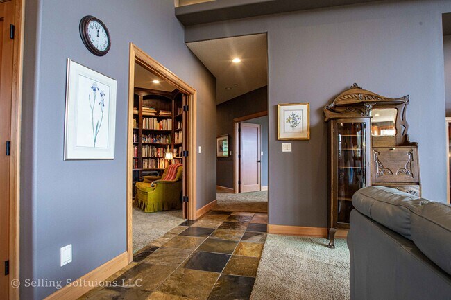 Building Photo - 5010 SE 362nd Ave