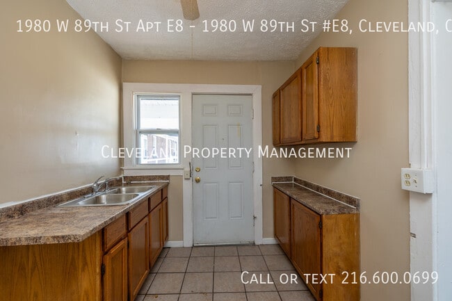 Building Photo - 1980 W 89th St