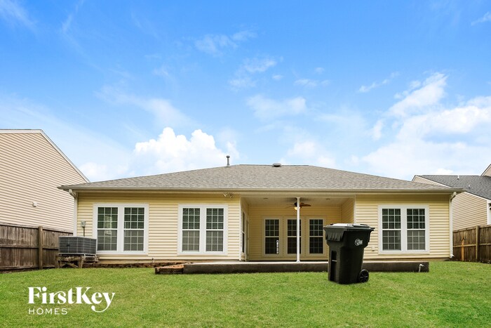 Building Photo - 242 Mayfield Dr