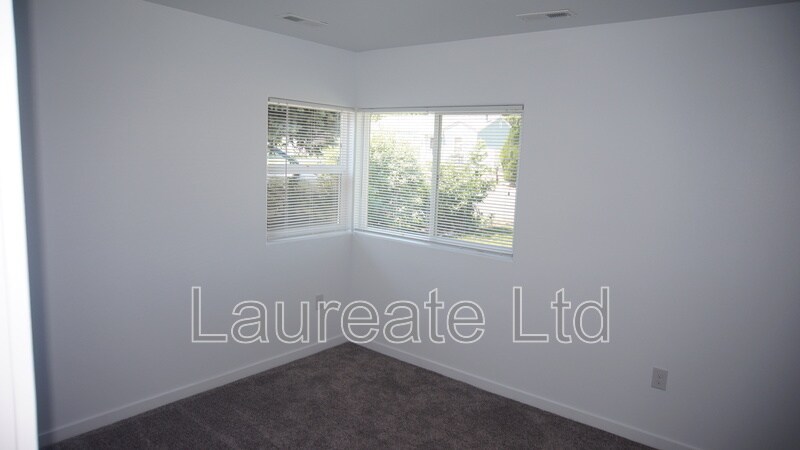 Building Photo - 1800 S Cook St