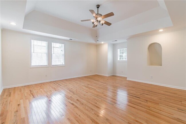 Building Photo - 2820 Hosea L Williams Dr NE