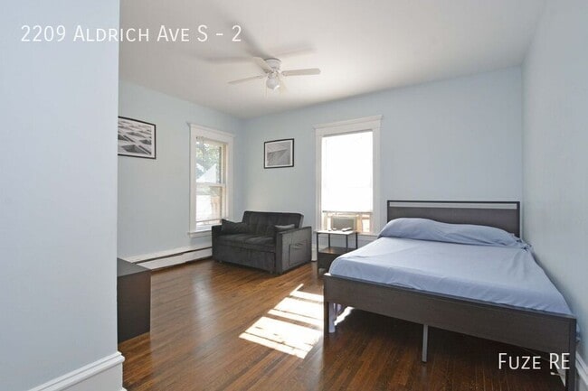 Building Photo - 2209 Aldrich Ave S