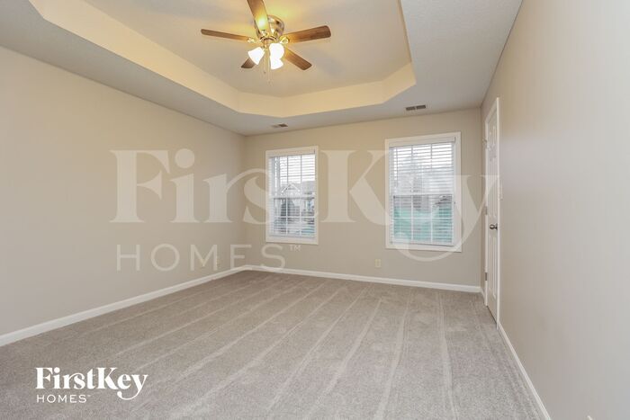 Building Photo - 914 Hedge Apple Dr