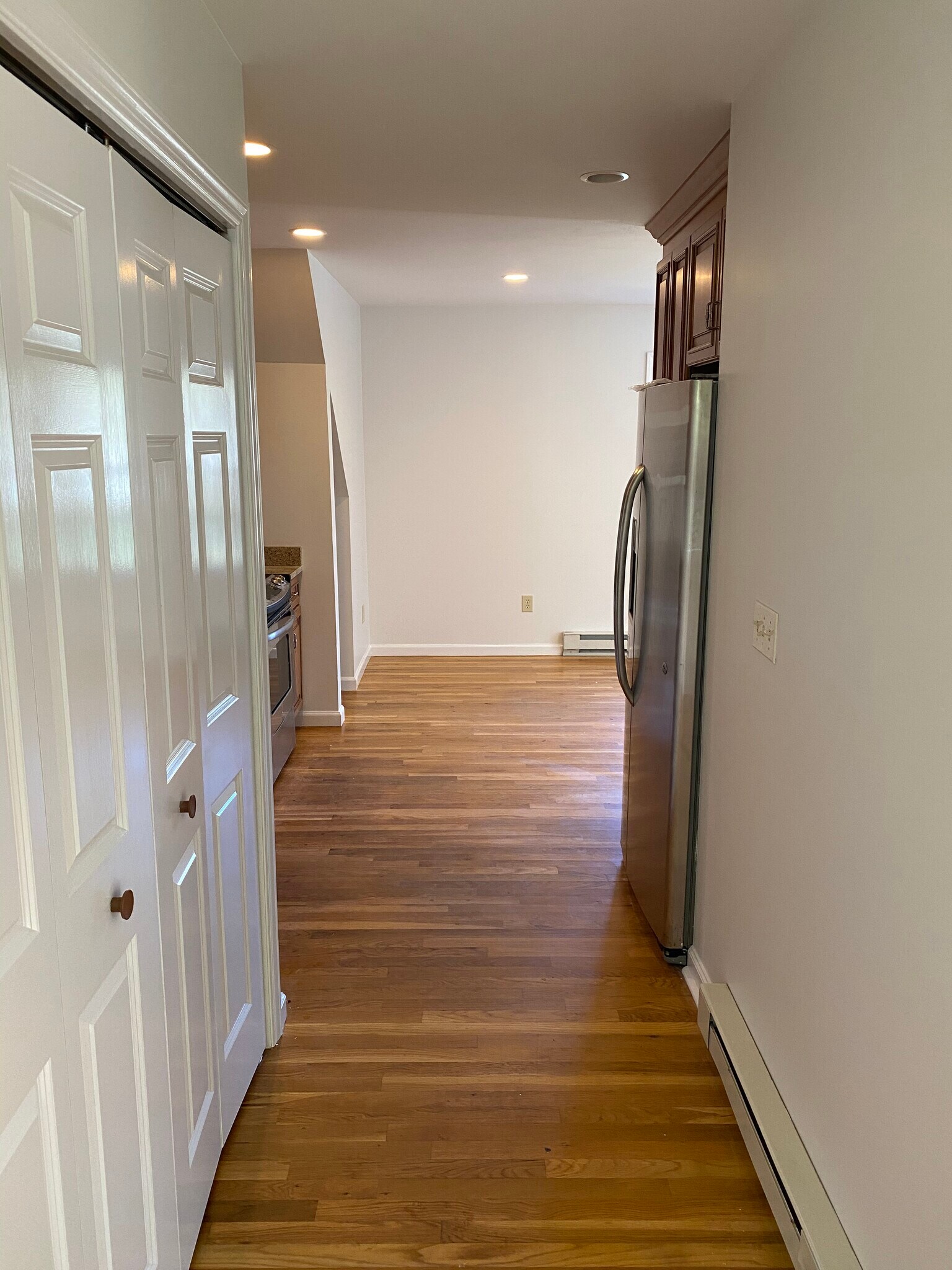 Kitchen - 7 Greenfield Ave