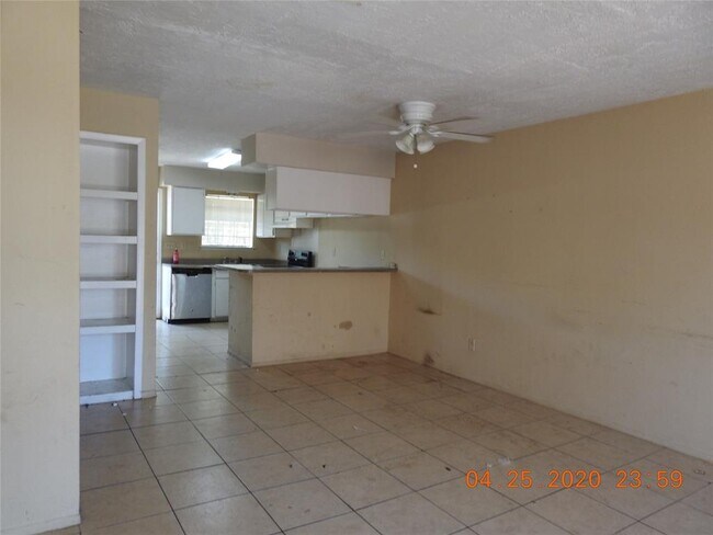 Building Photo - 6305 Westward St